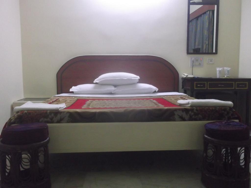 Hotel Mahamaya Bodh Gaya Exteriör bild